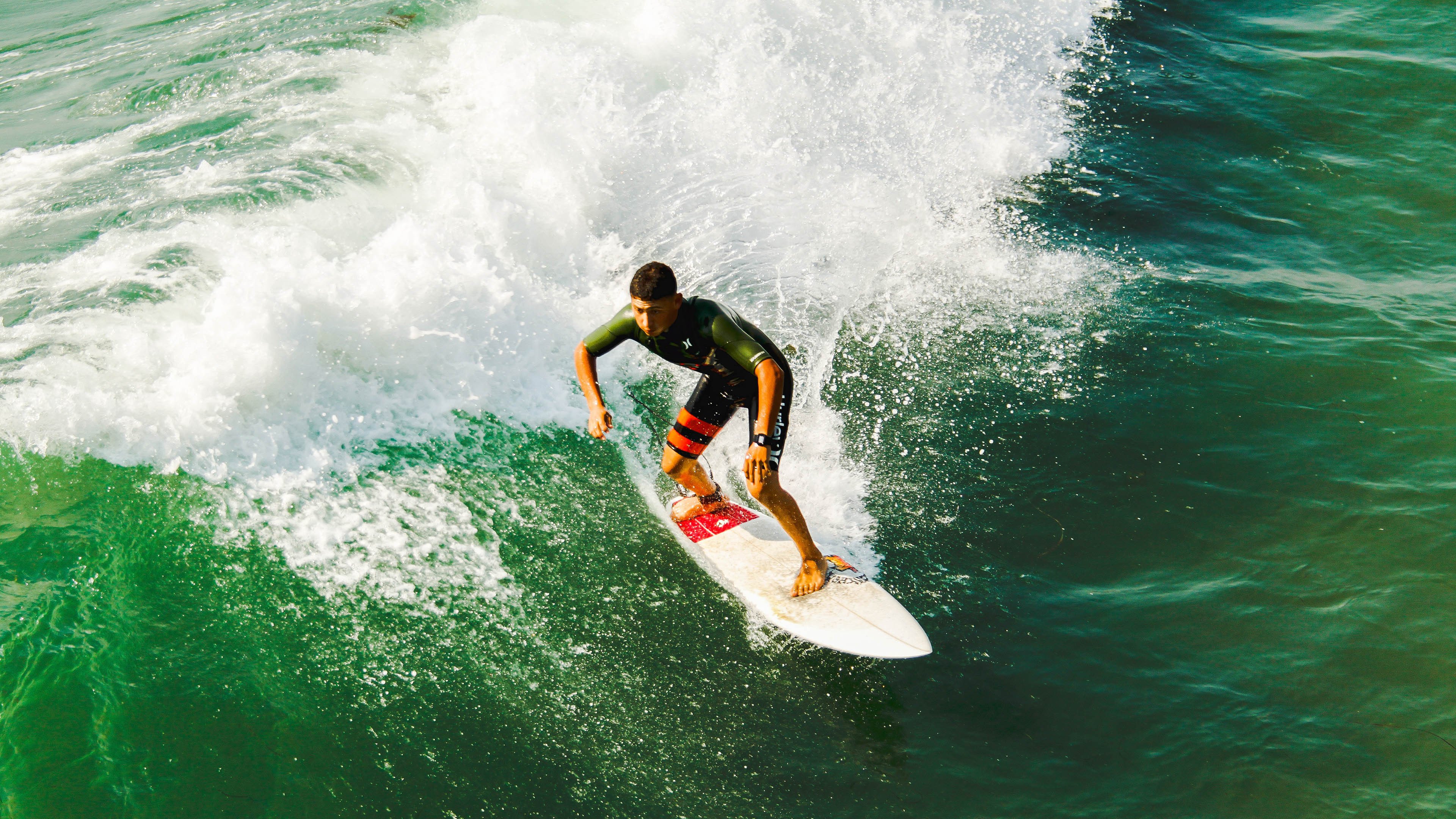 《英雄联盟》“深渊”主题新英雄曝光，技能炫酷引期待